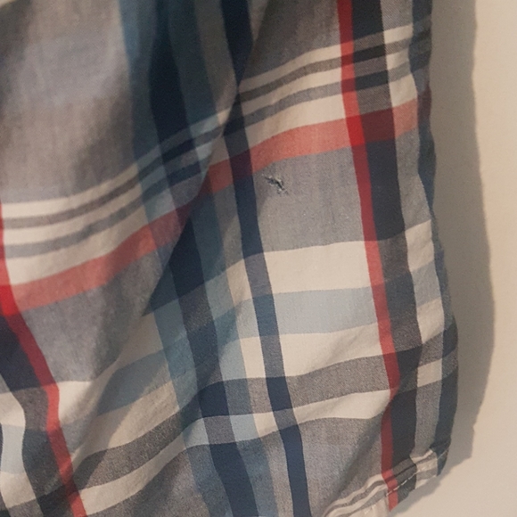 Tommy Hilfiger - Picture 5 of 5